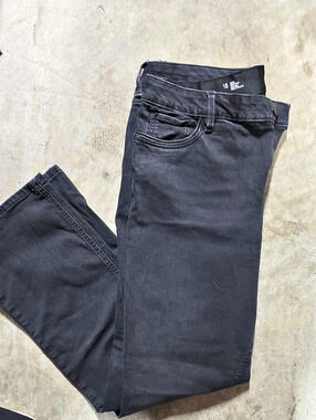 Liz Claiborne Skinny Jeans Black Waist 18 Like New